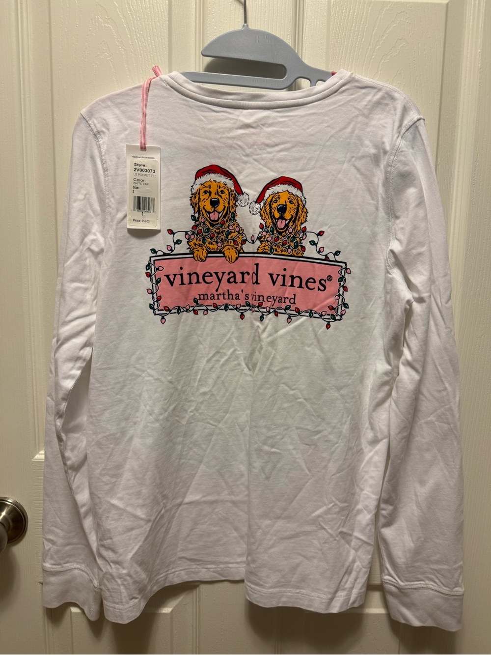 Vineyard Vines White Long-Sleeve Pocket Tee with Pink Logo Pocket. Santa 🎅🏼 Dogs
